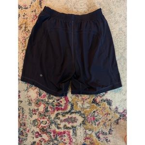 Men’s Lululemon gym shorts